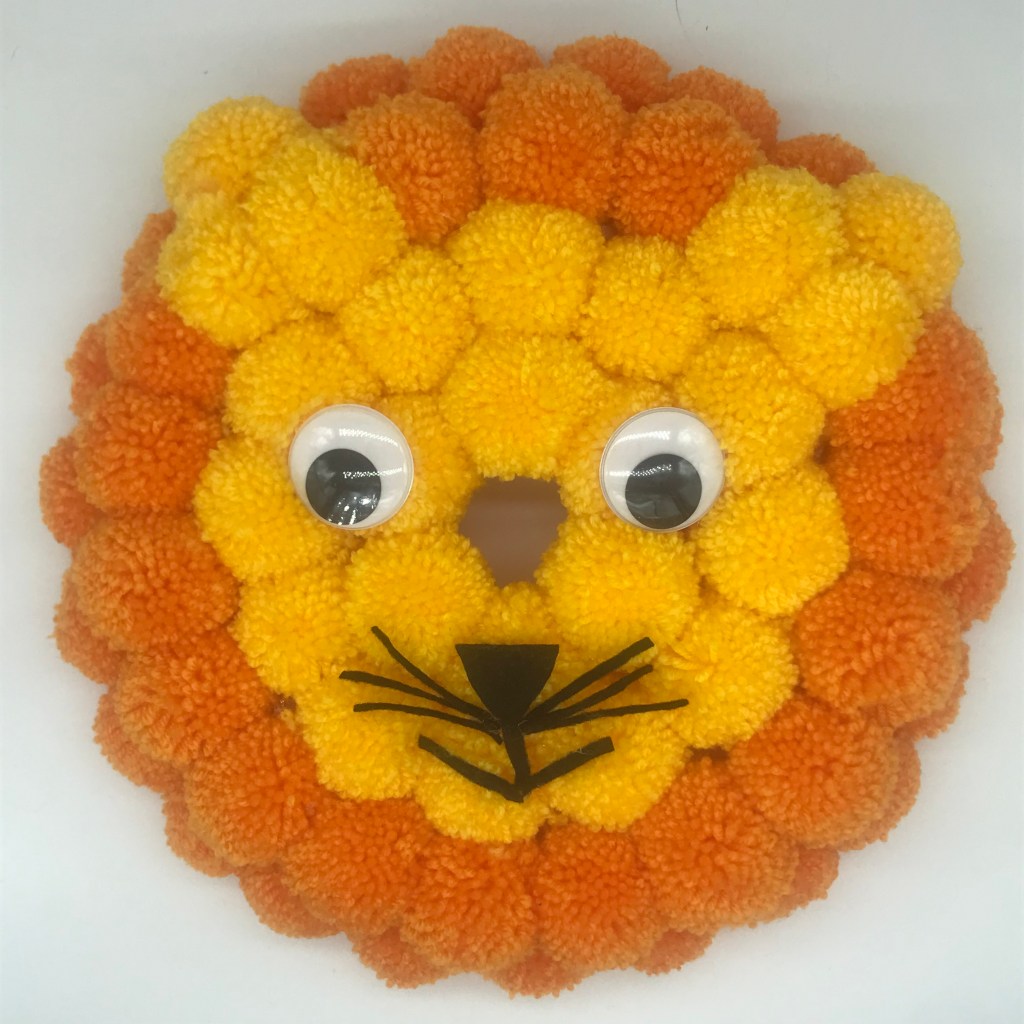 Lion pompom wreath